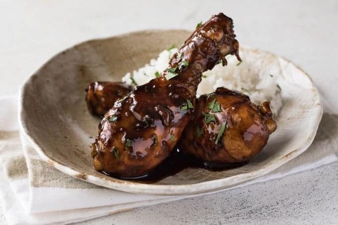 Sticky Balsamic Chicken Drumsticks - Made on the stove, and all you need is chicken, balsamic, soy sauce, sugar and garlic. The glaze is incredible!