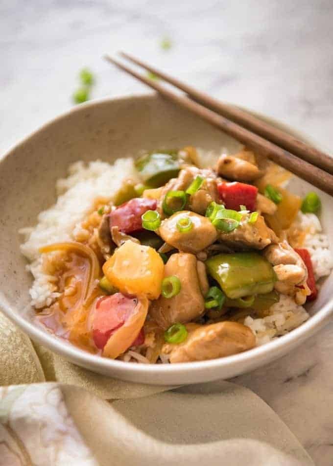 Bright and colourful, this Sweet and Sour Chicken Stir Fry is made with a sauce that rivals the best Chinese restaurants! recipetineats.com