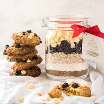 Cookie Mix in a Jar - White Chocolate Cranberry Cookies: Fantastic Christmas gift in a mason jar, just add melted butter and an egg, no beater required! recipetineats.com