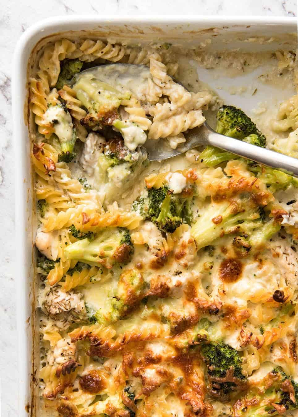 This is how to make a HEALTHY Creamy Pasta Bake in one baking dish, from scratch. Loaded with broccoli, 5 minutes prep then just pop it in the oven. This Ultra Lazy HEALTHY Creamy Chicken Pasta Bake is magical! recipetineats.com