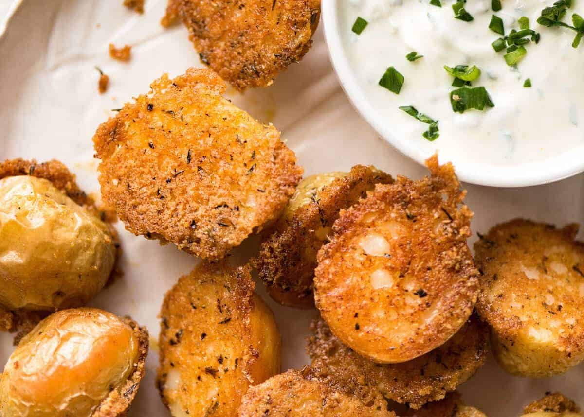 Make these Crispy Roasted Parmesan Potatoes for your Sunday roast or pass them around at a party! recipetineats.com