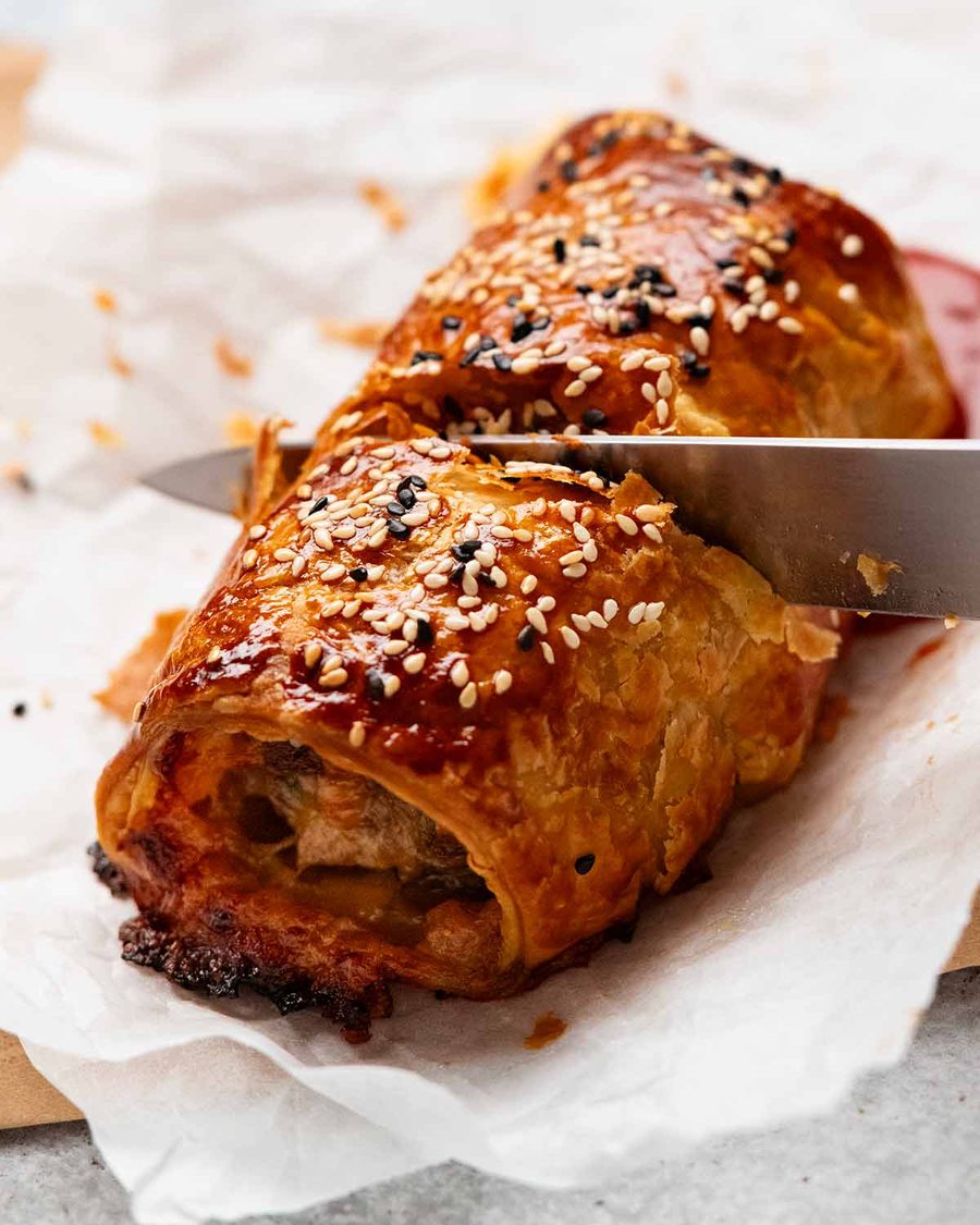 B85 Beef Sausage Rolls