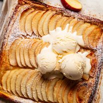 Easy French Apple Tart (puff pastry dessert)